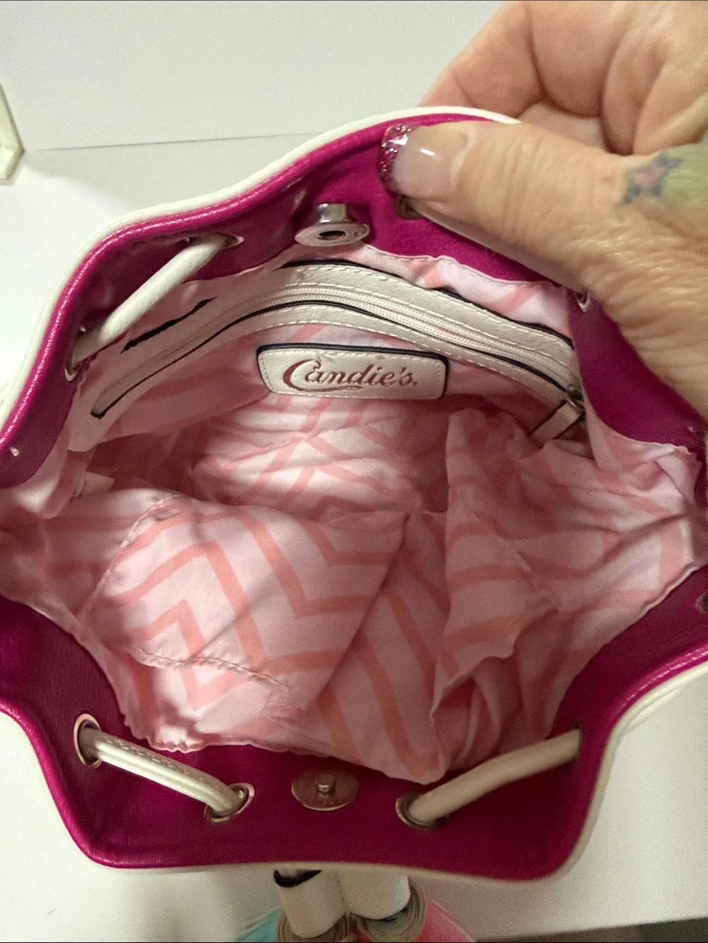 Candie's White Crossbody Bucket Bag with Pink & Teal Tassels